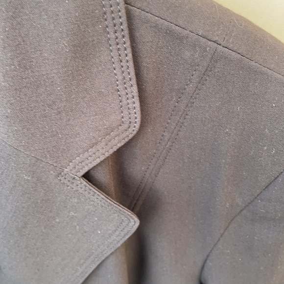 Beautiful ladies suit jacket in great shape - Picture 5 of 5